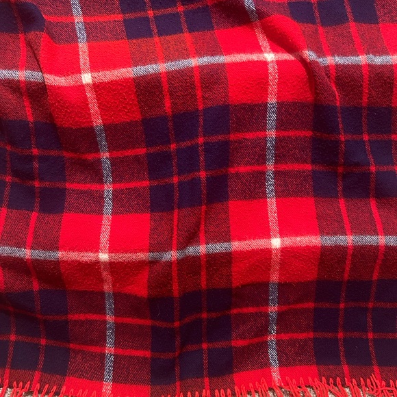 Plaid wool throw fringes - Picture 4 of 6